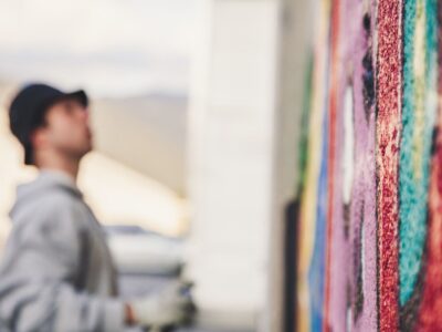 Wer ist Banksy Entschlüsselung des geheimnisvollen Street-Art Künstlers