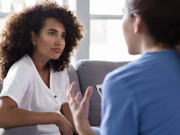 Die Weisheit mit Löffeln gefressen Ursprung, Bedeutung und Verwendung