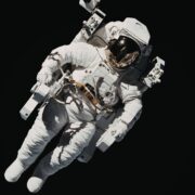 Wie viel verdient man als Astronaut im Monat