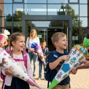 Schultüte füllen zur Einschulung Kreative Geschenkideen für einen gelungenen Schulanfang
